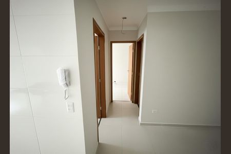 Corredor de apartamento para alugar com 2 quartos, 32m² em Água Fria, São Paulo