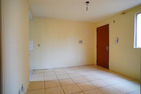 Sala de apartamento para alugar com 2 quartos, 54m² em Mário Quintana, Porto Alegre