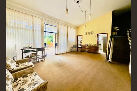 Casa para alugar com 4 quartos, 300m² em Sion, Belo Horizonte