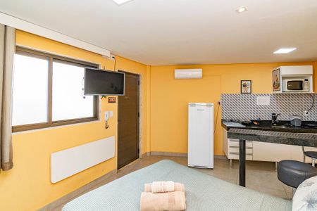 Quarto de kitnet/studio para alugar com 1 quarto, 28m² em Minas Brasil, Belo Horizonte