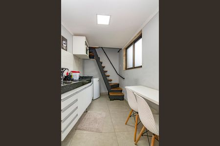 Cozinha de kitnet/studio para alugar com 1 quarto, 28m² em Minas Brasil, Belo Horizonte