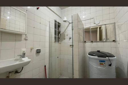 Banheiro de kitnet/studio à venda com 1 quarto, 33m² em Tijuca, Rio de Janeiro