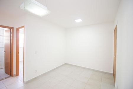 Sala de apartamento para alugar com 2 quartos, 55m² em Chácara Cotia, Contagem