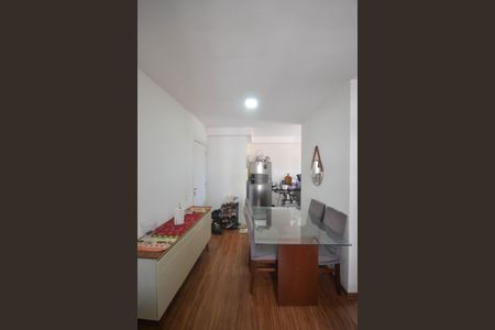 Sala de casa para alugar com 2 quartos, 50m² em Moqueta, Nova Iguaçu