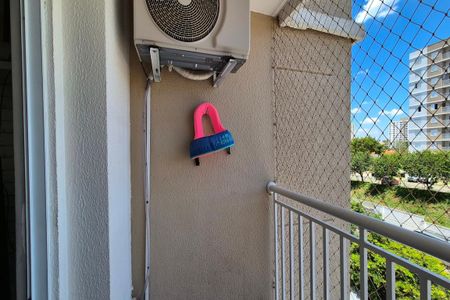 Varanda da Sala de apartamento à venda com 2 quartos, 57m² em Jardim Ipaussurama, Campinas