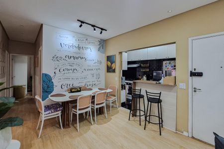 Sala de apartamento à venda com 2 quartos, 65m² em Jardim Calux, São Bernardo do Campo