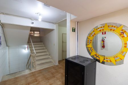 Hall de entrada de casa de condomínio à venda com 2 quartos, 70m² em Glória, Porto Alegre