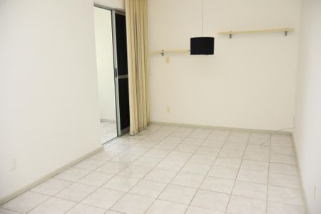 Sala de apartamento para alugar com 2 quartos, 78m² em Jardim Armação, Salvador
