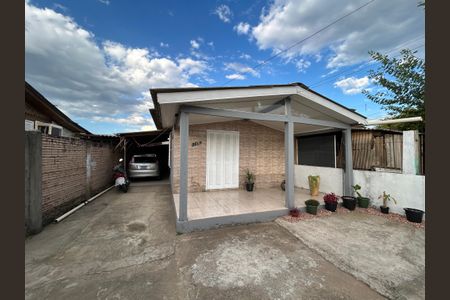 Fachada de casa para alugar com 1 quarto, 200m² em Vicentina, São Leopoldo