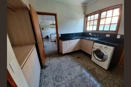 Casa à venda com 4 quartos, 320m² em Residencial Dez (Alphaville), Santana de Parnaíba