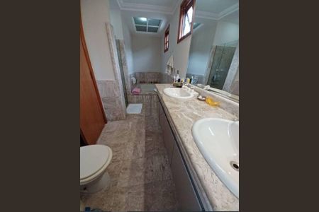 Casa à venda com 4 quartos, 320m² em Residencial Dez (Alphaville), Santana de Parnaíba