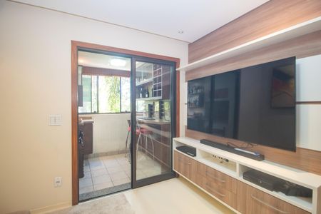 Sala de apartamento à venda com 3 quartos, 78m² em Cristal, Porto Alegre