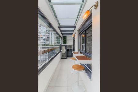 Varanda de apartamento à venda com 1 quarto, 50m² em Brooklin, São Paulo