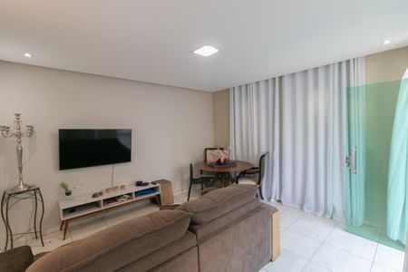 Casa à venda com 3 quartos, 180m² em Vila Jardim Leblon, Belo Horizonte