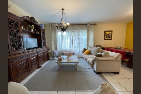 Sala de casa para alugar com 4 quartos, 180m² em Vila Lageado, São Paulo