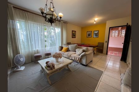 Sala de casa para alugar com 4 quartos, 180m² em Vila Lageado, São Paulo