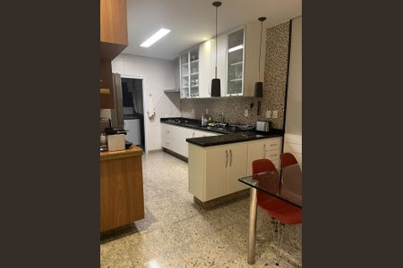 Apartamento à venda com 3 quartos, 190m² em Vila Virginia, Jundiaí