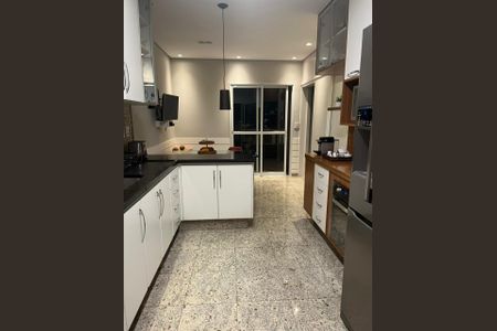 Apartamento à venda com 3 quartos, 190m² em Vila Virginia, Jundiaí