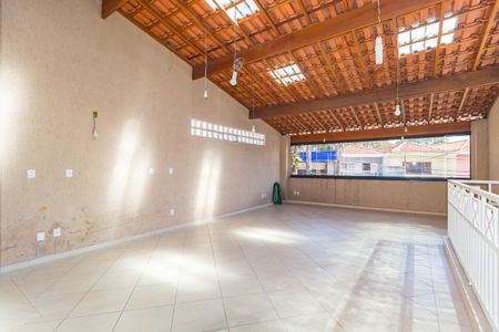 Varanda de casa para alugar com 3 quartos, 205m² em Vila Bertioga, São Paulo