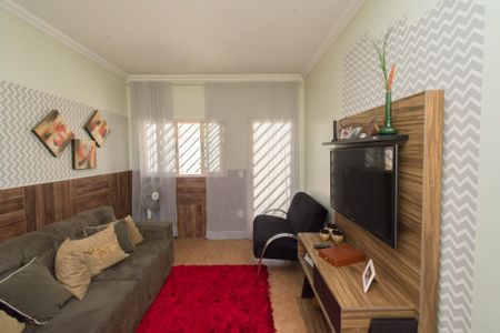 Sala de casa à venda com 4 quartos, 360m² em Fonte Grande, Contagem