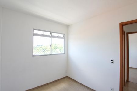 Quarto 2 de apartamento para alugar com 2 quartos, 61m² em São João Batista, Belo Horizonte