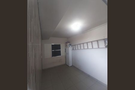 Quarto de casa à venda com 3 quartos, 278m² em Iapi, Osasco