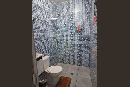 Banheiro de casa à venda com 3 quartos, 278m² em Iapi, Osasco