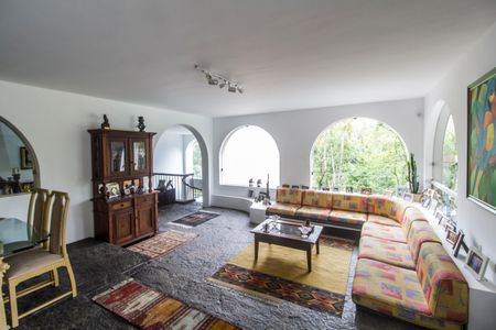 Sala de casa de condomínio para alugar com 4 quartos, 1300m² em Chacara Santa Lucia, Carapicuíba