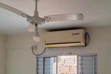 Quarto 1 de casa de condomínio para alugar com 2 quartos, 70m² em Vila Sonia, Praia Grande