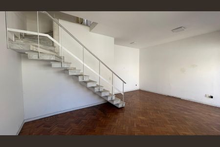 Sala de casa para alugar com 3 quartos, 148m² em Jardim Guanabara, Rio de Janeiro