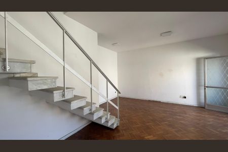 Sala de casa para alugar com 3 quartos, 148m² em Jardim Guanabara, Rio de Janeiro