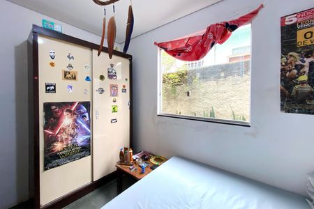 Quarto 1 de casa à venda com 2 quartos, 200m² em Cenáculo, Belo Horizonte