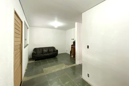 Sala de casa à venda com 2 quartos, 200m² em Cenáculo, Belo Horizonte