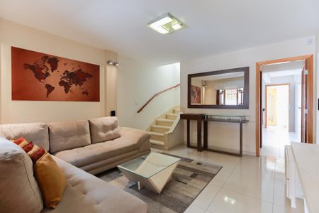 Sala de casa à venda com 2 quartos, 120m² em Jardim Rossin, São Paulo