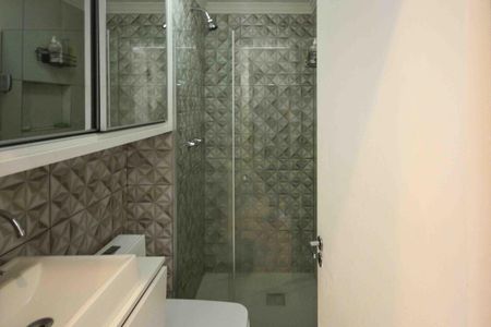 Banheiro de casa à venda com 2 quartos, 35m² em Jardim Ibitirama, São Paulo