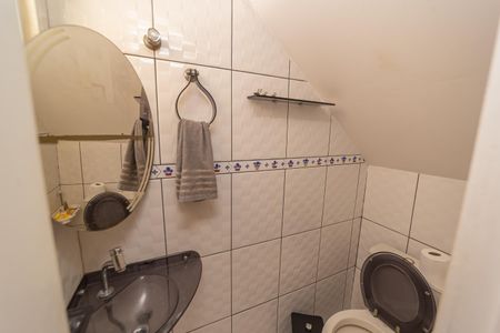 Lavabo de casa de condomínio para alugar com 3 quartos, 148m² em Cangaiba, São Paulo