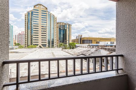 Varanda de kitnet/studio para alugar com 1 quarto, 30m² em Moema, São Paulo