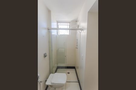 Banheiro da Suíte de apartamento para alugar com 1 quarto, 50m² em Savassi, Belo Horizonte