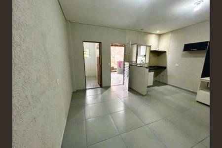 Quarto de casa para alugar com 1 quarto, 250m² em Parque Continental I, Guarulhos