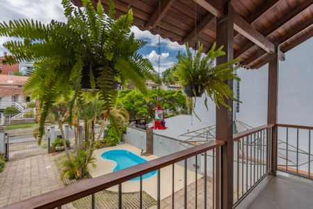 Sala de casa para alugar com 4 quartos, 317m² em Chácara das Pedras, Porto Alegre