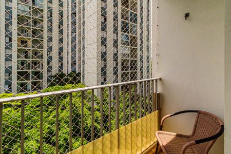 Varanda de apartamento à venda com 2 quartos, 57m² em Jardim Jussara, São Paulo
