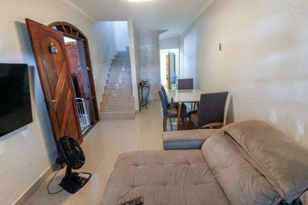 Sala de casa de condomínio à venda com 2 quartos, 69m² em Parque Taboao, Taboão da Serra