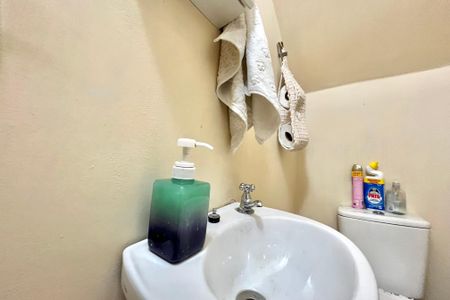 Lavabo de casa à venda com 2 quartos, 130m² em Americanópolis, São Paulo
