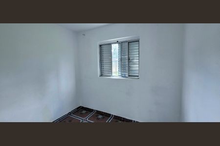 Quarto 01 de apartamento para alugar com 2 quartos, 59m² em Itaim Paulista, Itaquaquecetuba