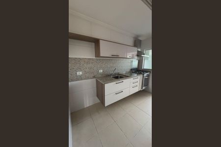 Cozinha de casa para alugar com 2 quartos, 78m² em Jardim Ester, São Paulo