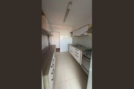 Cozinha de casa para alugar com 2 quartos, 78m² em Jardim Ester, São Paulo