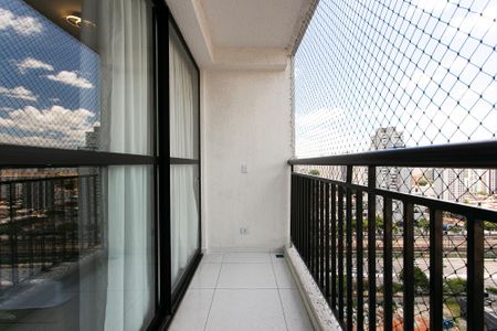 Varanda de kitnet/studio para alugar com 1 quarto, 26m² em Vila Azevedo, São Paulo
