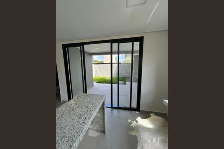 Casa de Condomínio à venda com 3 quartos, 164m² em Jardim Celeste, Jundiaí