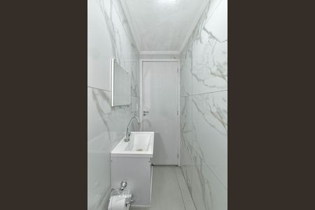 Lavabo de casa para alugar com 5 quartos, 250m² em Vila Cordeiro, São Paulo