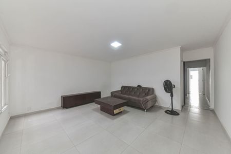 Sala de casa para alugar com 5 quartos, 250m² em Vila Cordeiro, São Paulo
